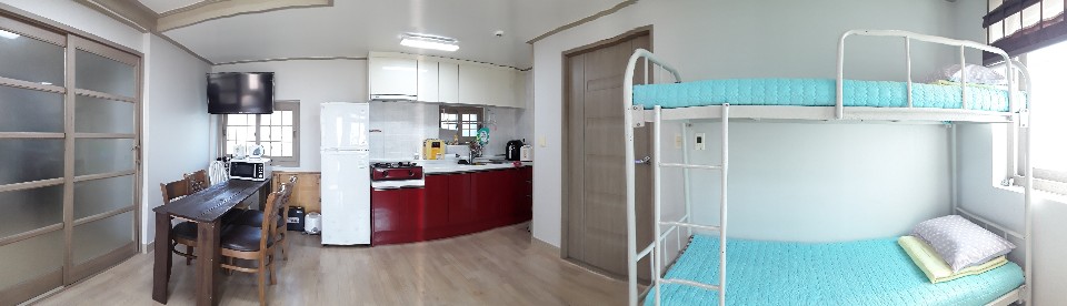 게스트하우스 거실